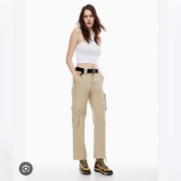 Aritzia Pants - Aritizia TNA Cargo Pants Size XL